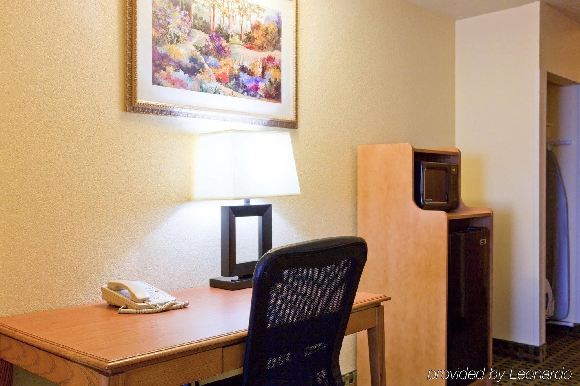 Holiday Inn Express Hotel & Suites Hesperia, An Ihg Hotel Eksteriør bilde
